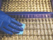 Złoto przedłuża wzrost, przeskakuje ponad 2% w miarę wzrostu napięć między USA a Iranem