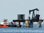 Ropa naftowa kontynuuje wzrosty w związku z obawami przed eskalacją napięć na Bliskim Wschodzie