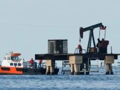 Ropa naftowa kontynuuje wzrosty w związku z obawami przed eskalacją napięć na Bliskim Wschodzie