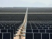 Przemysłowcy z Karaczi proponują model charytatywny zasilany energią słoneczną