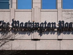 Dyrektor naczelny „Washington Post” odchodzi po radykalnych redukcjach etatów