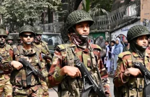 Ponad 150 000 policjantów pilnuje „ryzykownych” lokali wyborczych w Bangladeszu