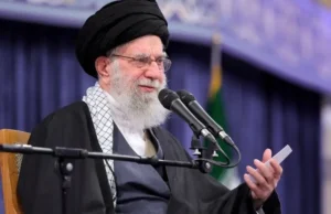 Chamenei mówi, że USA „nie odniosą sukcesu” w zniszczeniu Iranu