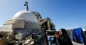 Pierwszy Ramazan po zawieszeniu broni przynosi cień radości w zdewastowanej Gazie