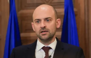 Francuski FM wezwał do wycofania uwag pod adresem Albańczyków