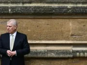 Brat króla Karola, Andrzej, aresztowany pod zarzutem niewłaściwego postępowania na stanowiskach publicznych: BBC