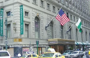 Pakistan i USA podpisują pakt dotyczący przebudowy hotelu Roosevelt w Nowym Jorku