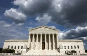 Sąd Najwyższy USA odrzuca globalne cła Trumpa