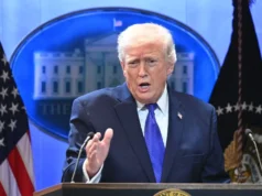 Trump przysięga globalną stawkę celną w wysokości 10 procent po naganie sądu