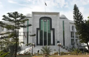 FCC podtrzymuje podatek od sprzedaży KP od usług budowlanych