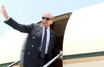 Premier Shehbaz ląduje w Katarze z dwudniową oficjalną wizytą, aby zbadać nowe możliwości współpracy