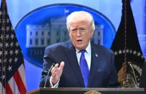 Trump ponawia atak na Sąd Najwyższy USA, przysięga inne cła i licencje