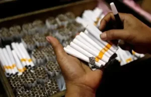 Postawiono zarzuty szefowi FBR w sprawie kradzieży papierosów