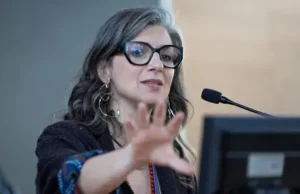 Ekspert ONZ Albanese potępia „toksyczne” ataki na nią