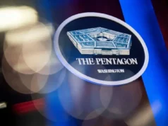 Trump nakazuje agencjom amerykańskim odrzucić sztuczną inteligencję Anthropic, podczas gdy Pentagon nazywa start-upy ryzykiem związanym z dostawami