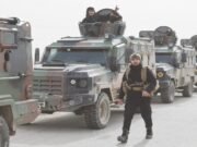 Syryjskie siły bezpieczeństwa wkraczają do Hasakeh w porozumieniu z Kurdami