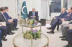 Premier opuszcza Waszyngton z obietnicami energetycznymi