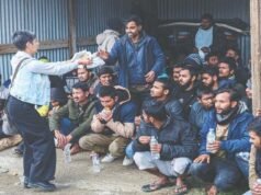 Trzy osoby utonęły po wywróceniu się łodzi z migrantami u wybrzeży greckiej wyspy