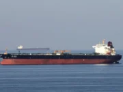 Ropa naftowa wzrosła o 10 procent w związku z konfliktem w Iranie i może wzrosnąć do 100 dolarów za baryłkę, twierdzą analitycy – Świat