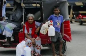 Rząd podwyższa cenę nafty o 130 rupii do 318,81 rupii za litr – Biznes