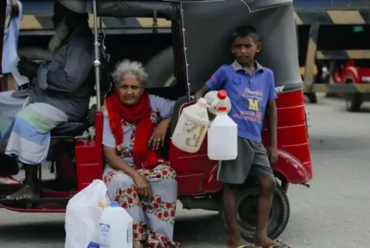 Rząd podwyższa cenę nafty o 130 rupii do 318,81 rupii za litr – Biznes