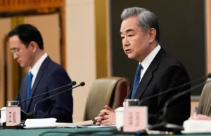 Chiński FM nalega, aby USA poradziły sobie z różnicami w obliczu problemów handlowych – Świat