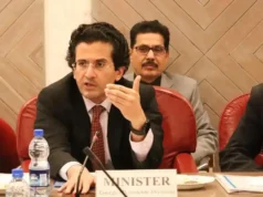 W poniedziałek spodziewane są trzy dostawy benzyny: minister ropy naftowej – Pakistan