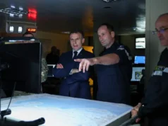 Francja, sojusznicy przygotowujący misję „obronną” mającą na celu ponowne otwarcie Cieśniny Ormuz, twierdzi Macron – Świat