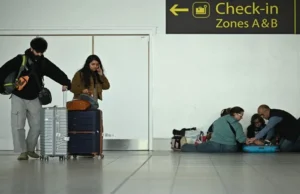 Linie lotnicze podnoszą ceny biletów w związku z konfliktem na Bliskim Wschodzie, który zwiększa koszty paliwa – Świat