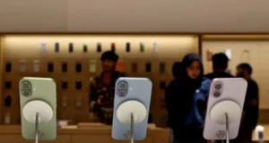 Indie planują nowe zachęty do produkcji telefonów dla Apple, Samsung – Świat