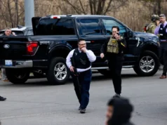 Zabójca nie żyje po ataku na synagogę w Michigan – Świat