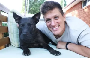 Przedsiębiorca technologiczny opracowuje zaprojektowaną przez sztuczną inteligencję szczepionkę mRNA, która ma uratować psa umierającego na raka – Świat