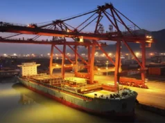 Linie żeglugowe zwiększają opłaty za ryzyko wojenne – Biznes