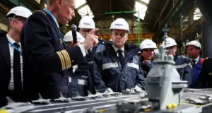 „Wolna Francja”: Macron ujawnia nazwę największego okrętu wojennego Europy – Świat