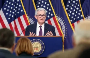 Fed utrzymuje stopy procentowe na stałym poziomie w związku z konsekwencjami wojny w Iranie – Biznes