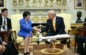 Premier Japonii Takaichi uspokaja Trumpa w sprawie Iranu, ale spotyka się z niespodzianką w Pearl Harbor – Świat