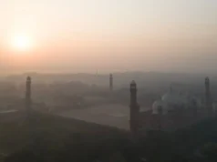 Jak wynika z danych, Pakistan znalazł się w rankingu najbardziej zanieczyszczonych krajów w 2025 r