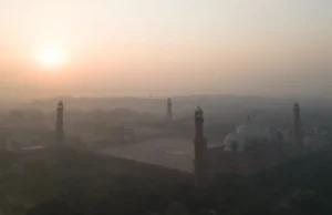 Jak wynika z danych, Pakistan znalazł się w rankingu najbardziej zanieczyszczonych krajów w 2025 r