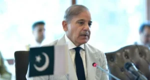 Pakistan jest „gotowy i zaszczycony” możliwością zorganizowania rozmów amerykańsko-irańskich, mówi premier Shehbaz