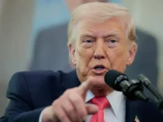 Według doniesień Stany Zjednoczone przesyłają plan pokojowy, gdy Iran otwiera Cieśninę Ormuz dla „niewrogich” statków naftowych