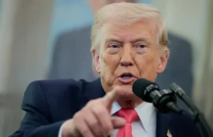 Według doniesień Stany Zjednoczone przesyłają plan pokojowy, gdy Iran otwiera Cieśninę Ormuz dla „niewrogich” statków naftowych