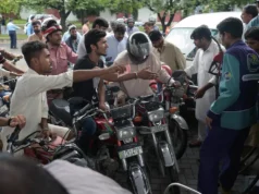 System kwot paliwowych oparty na aplikacji mobilnej sfinalizowany dla motocykli i riksz w obliczu światowego kryzysu naftowego