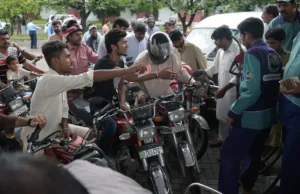 System kwot paliwowych oparty na aplikacji mobilnej sfinalizowany dla motocykli i riksz w obliczu światowego kryzysu naftowego