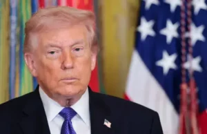 Izrael uderza w Iran, gdy Trump mówi, że Teheran chce porozumienia kończącego wojnę