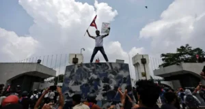 Ujawniony raport Nepalu o śmiercionośnym powstaniu wzywa do postawienia przed sądem byłej premier KP Sharmy Oli