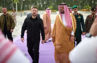 Zełenski podczas niespodziewanej wizyty podpisze umowę o bezpieczeństwie lotniczym z Arabią Saudyjską, mówi źródło