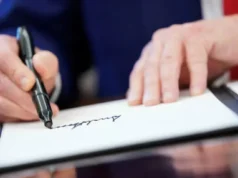 Podpis Trumpa pojawi się na amerykańskiej walucie, kończąc 165-letnią tradycję