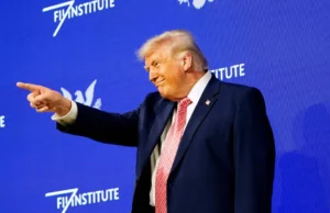 Trump mówi, że „Kuba będzie następna” i zaprzecza utracie poparcia MAGA