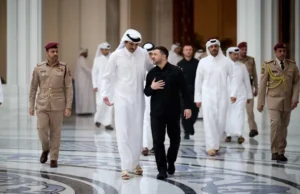 Zełenski z Ukrainy zgadza się na współpracę w zakresie obrony powietrznej ze ZEA i Katarem podczas tournée po Zatoce Perskiej