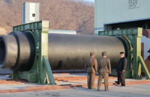 Kim Dzong Un z Korei Północnej nadzoruje test silnika o wysokim ciągu: media państwowe